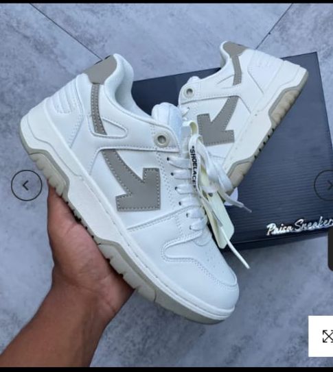Off White Blanco Cafe
